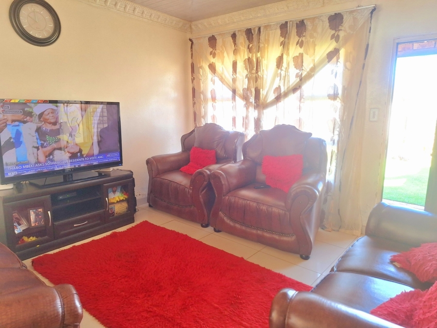3 Bedroom Property for Sale in Promosa North West